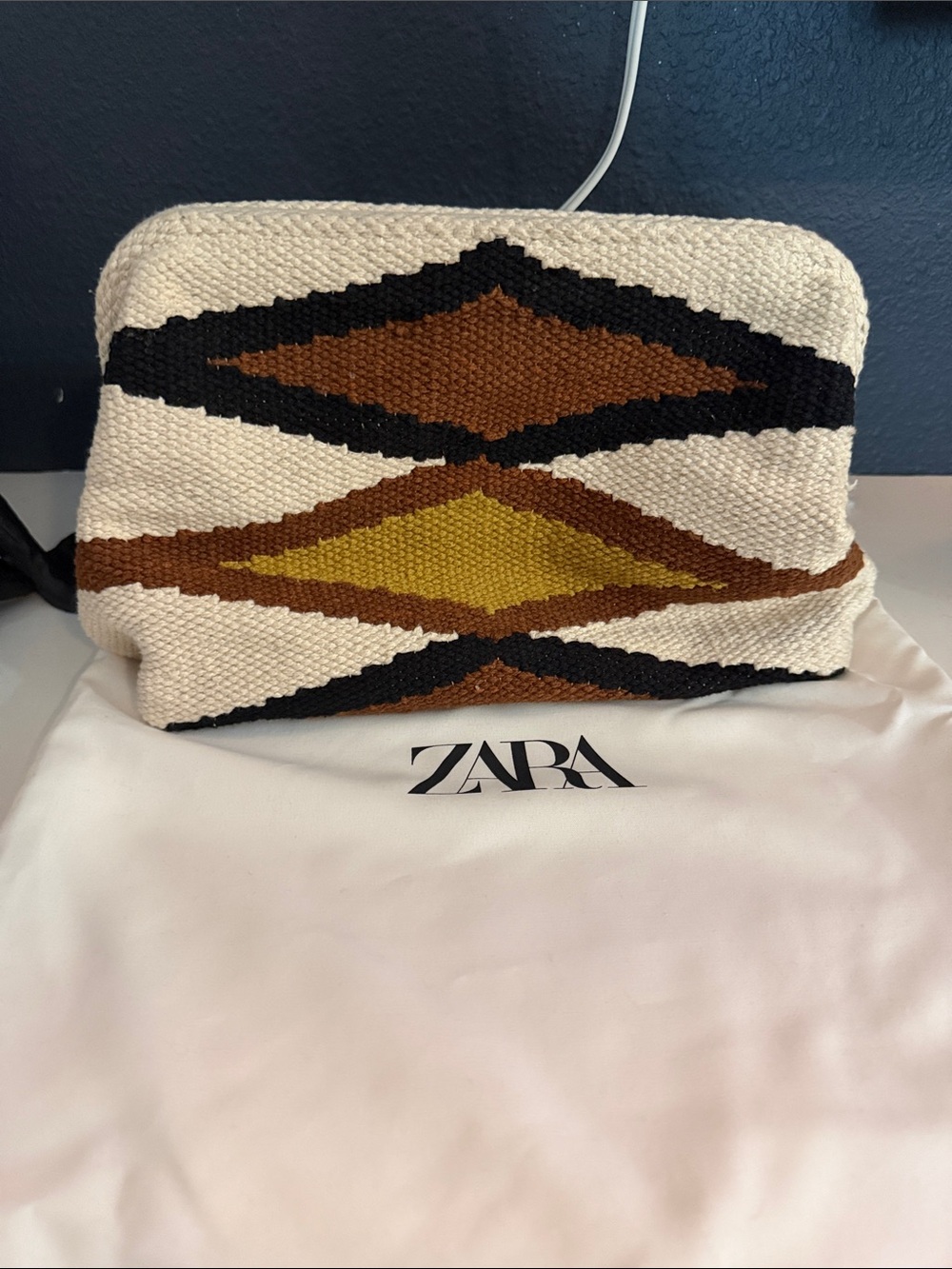 ZARA Cream Woven Cosmetic Pouch with Geometric Pattern